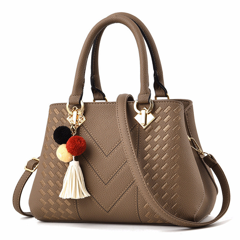 Stylish Women's Luxury Handbags – Trendy & Upscale for the Fashion-Forward