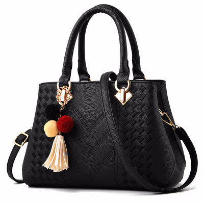 Stylish Women's Luxury Handbags – Trendy & Upscale for the Fashion-Forward